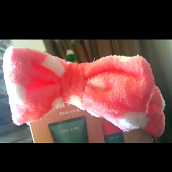 I Dew Care skin care bundle - Picture 5 of 5